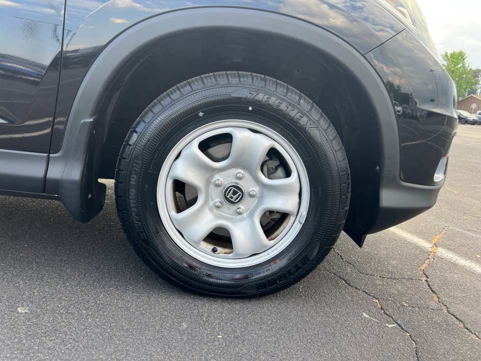 Used 2016 Honda CR-V LX image 29