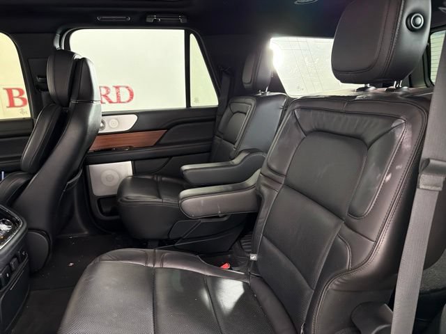 Used 2018 Lincoln Navigator Reserve w/ Technology Package AWD/4WD image 13