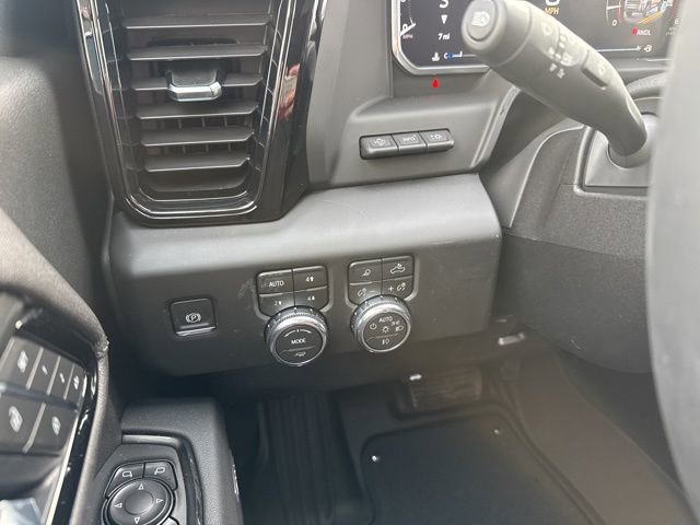 New 2026 GMC Sierra 3500 AT4 w/ AT4 Premium Plus Package AWD/4WD image 22