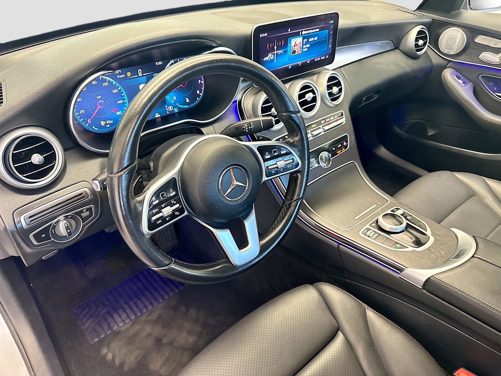 Used 2021 Mercedes-Benz C 300 Sedan w/ Premium Package image 7