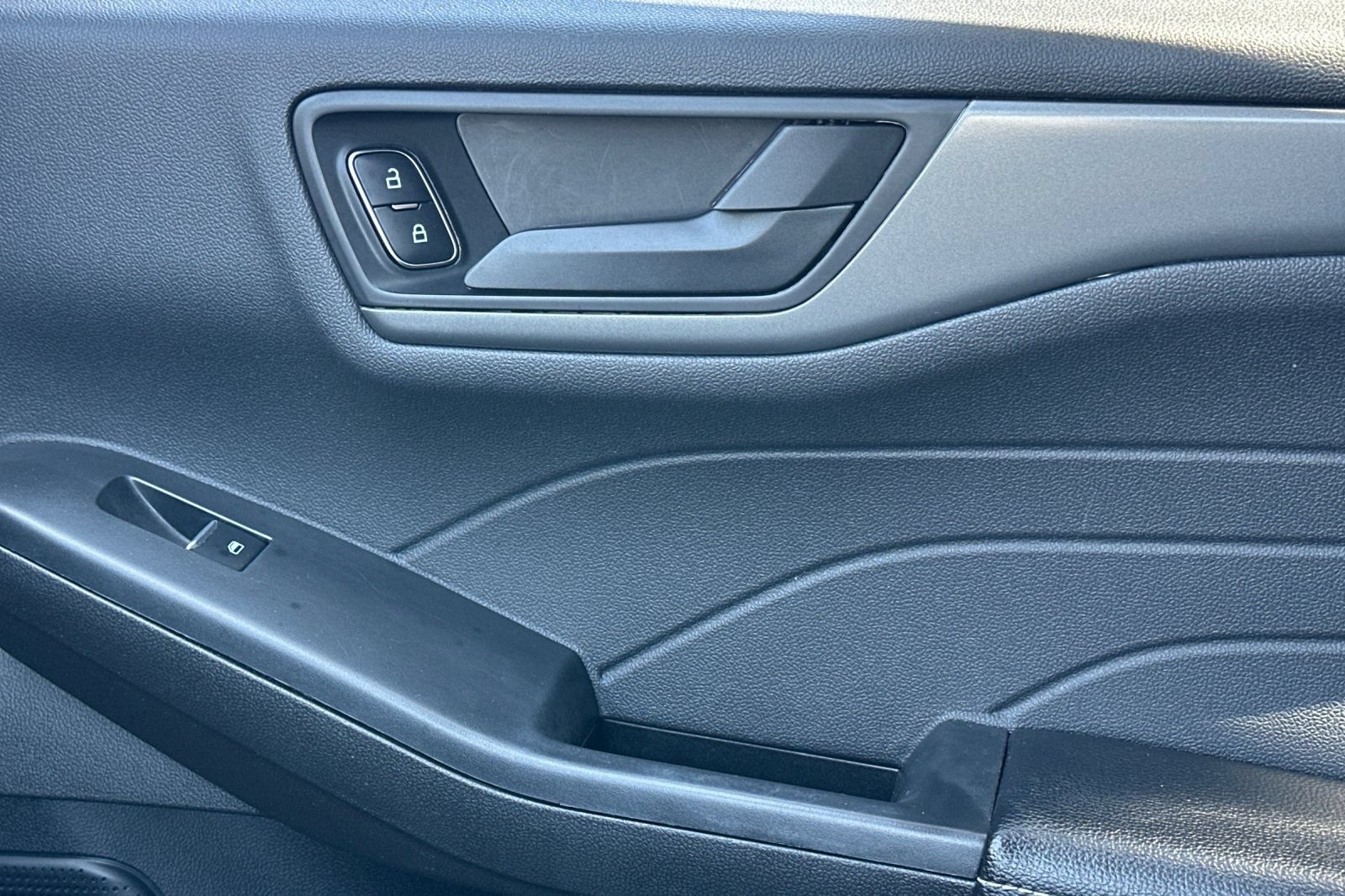 Used 2024 Ford Escape Active FWD image 22