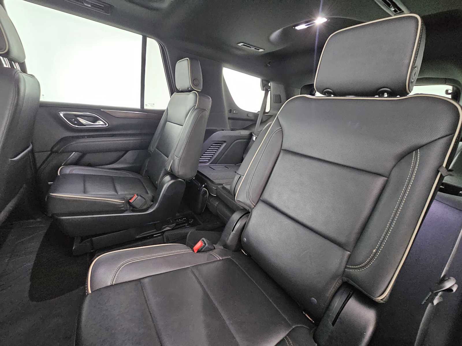 Used 2023 Chevrolet Tahoe Premier w/ Premium Package 2 image 19