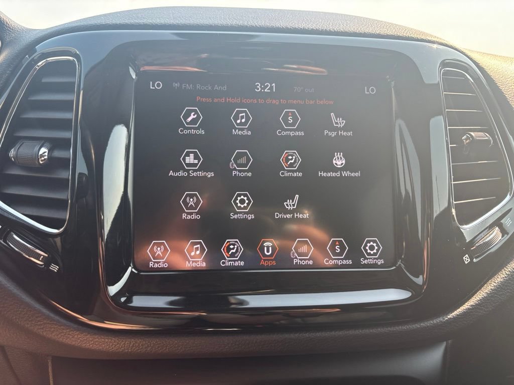 Used 2018 Jeep Compass Limited FWD image 16