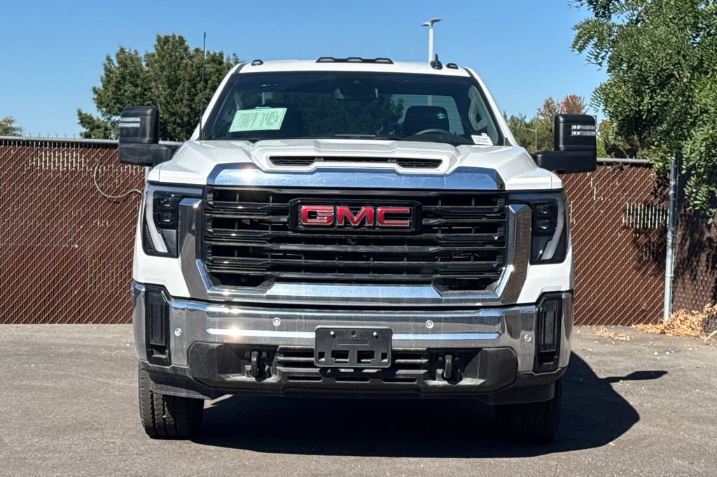 Used 2025 GMC Sierra 2500 Pro w/ 1SA Pro Safety Plus Package AWD/4WD image 12