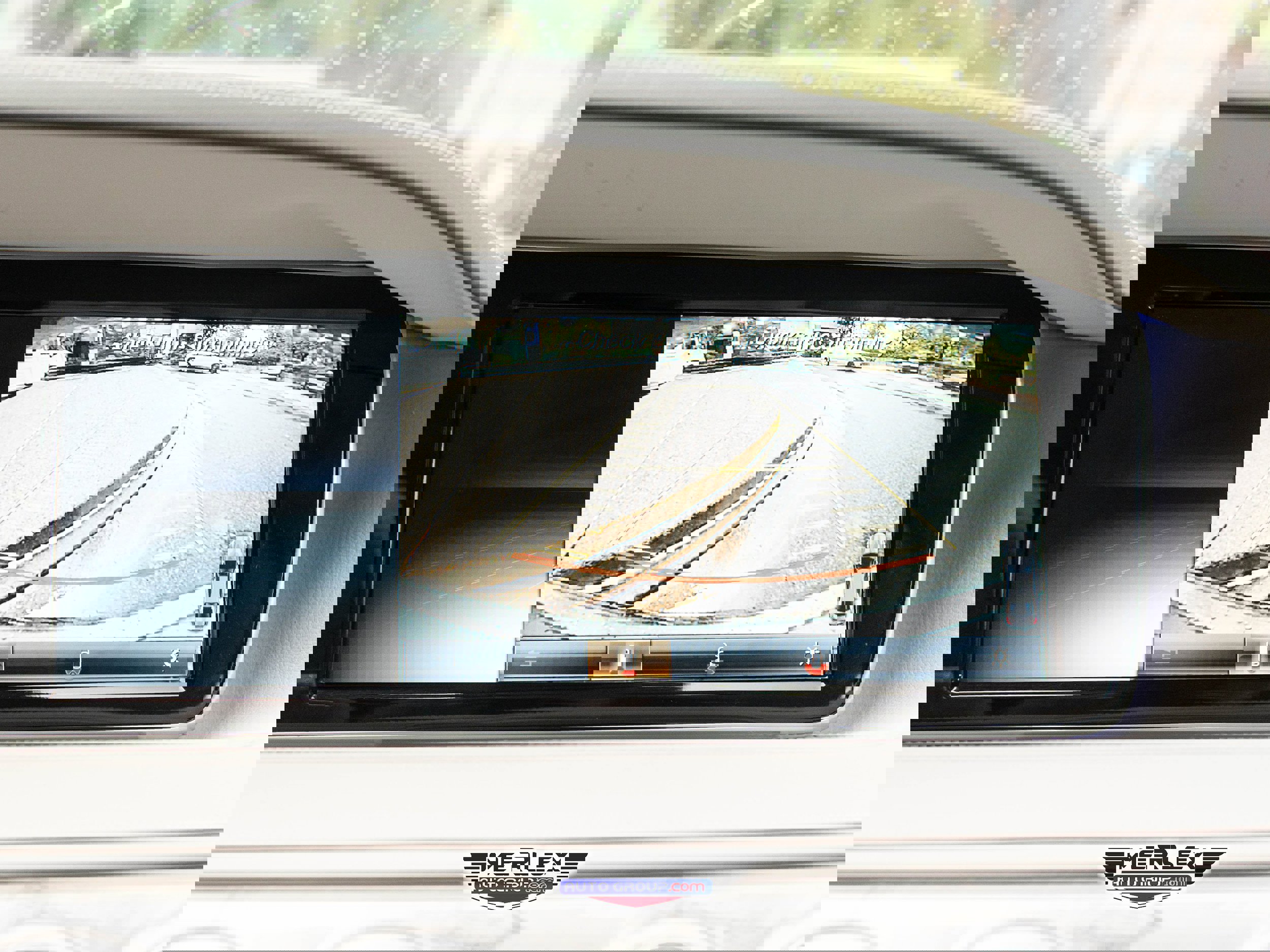 Used 2017 Mercedes-Benz S 550 4MATIC Sedan image 32