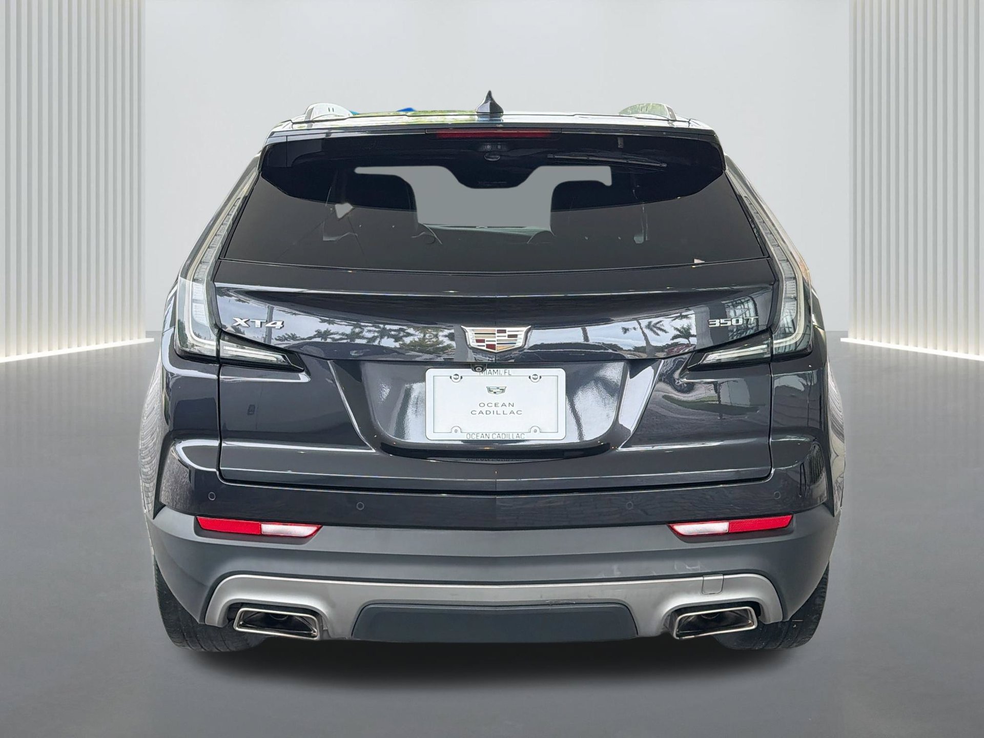 Certified 2022 Cadillac XT4 Premium Luxury w/ Enhanced Visibility Package FWD image 5