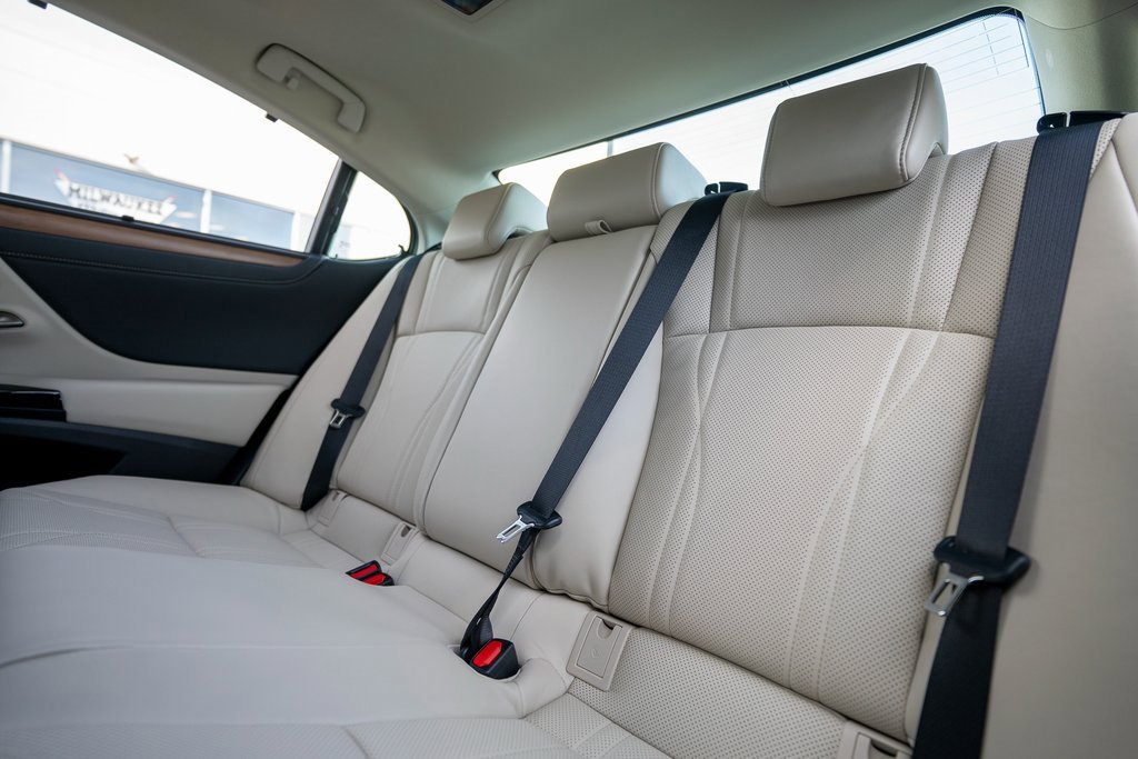 New 2025 Lexus ES 350 Ultra Luxury image 39