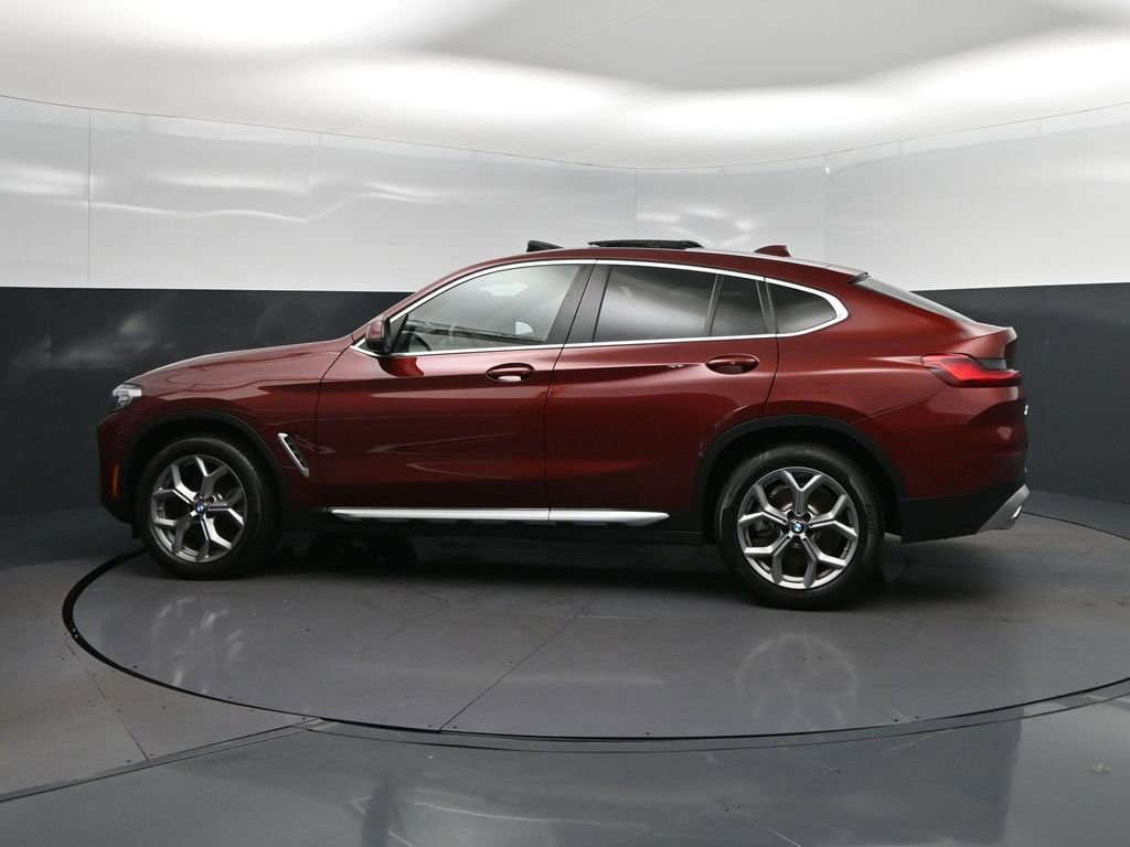 Certified 2025 BMW X4 xDrive30i AWD/4WD image 4
