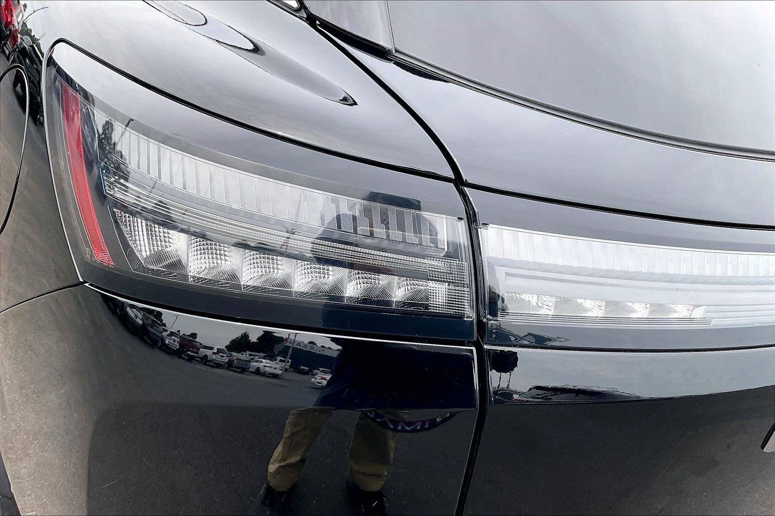 Certified 2025 Nissan Murano SV FWD image 30