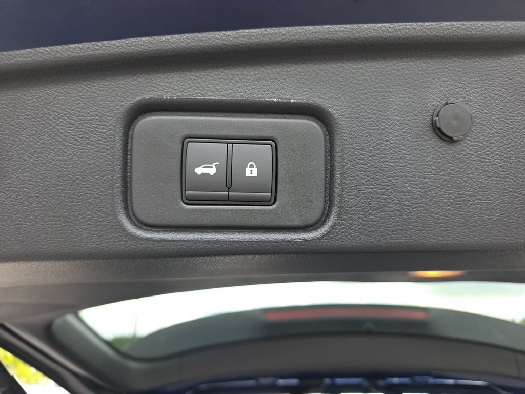 New 2026 Nissan Pathfinder Platinum FWD image 34