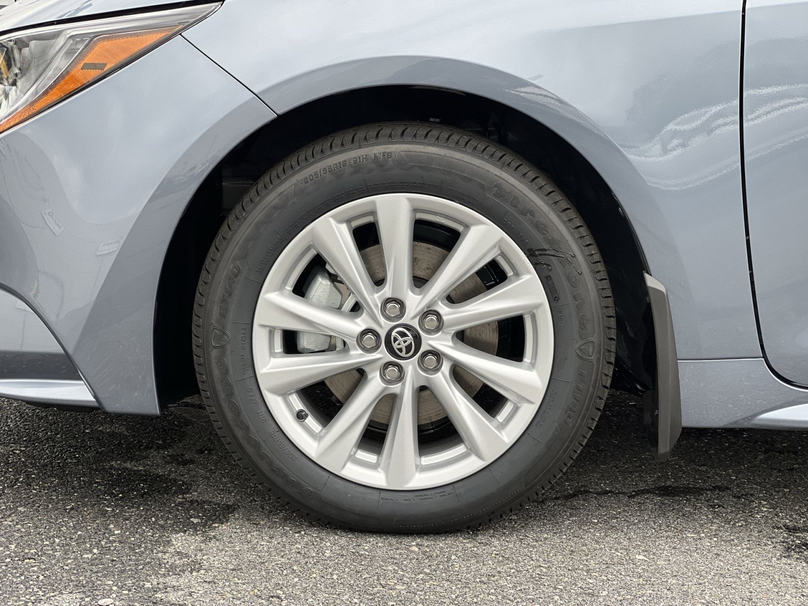 New 2027 Toyota Corolla LE FWD image 7