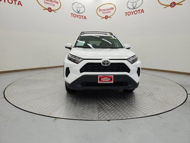 Used 2025 Toyota RAV4 XLE image 4