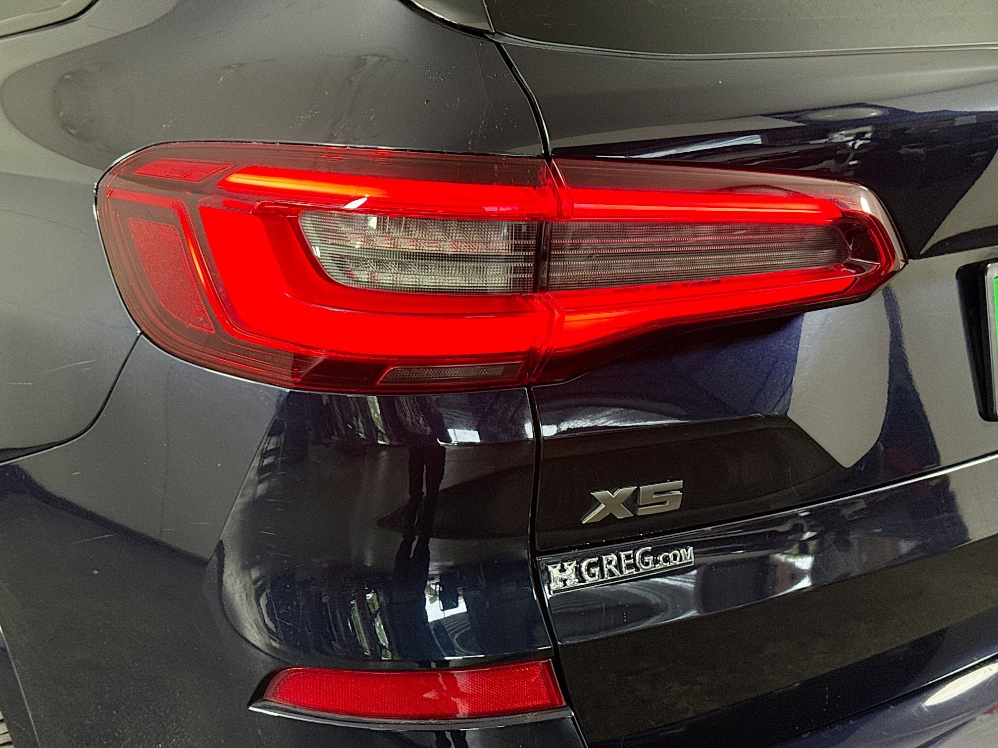 Used 2020 BMW X5 M50i w/ Premium Package image 36