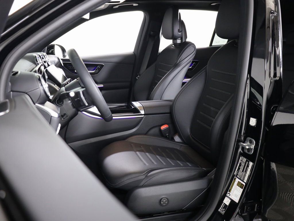 Used 2026 Mercedes-Benz GLC 300 4MATIC image 36