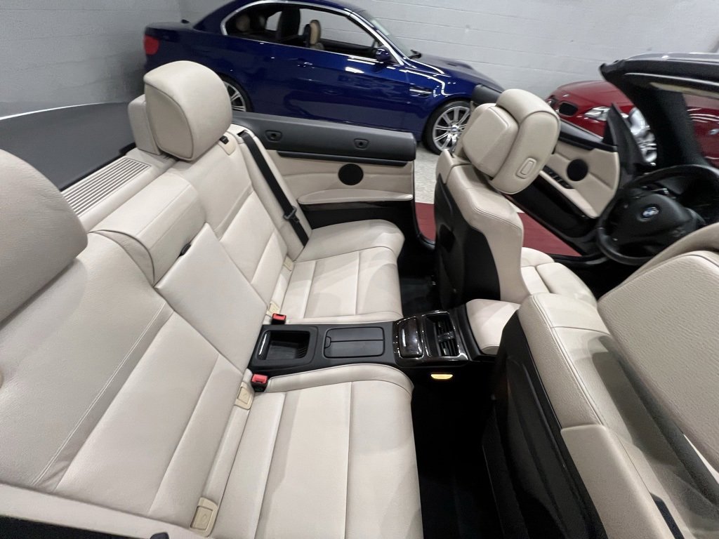 Used 2013 BMW 335i Convertible image 55