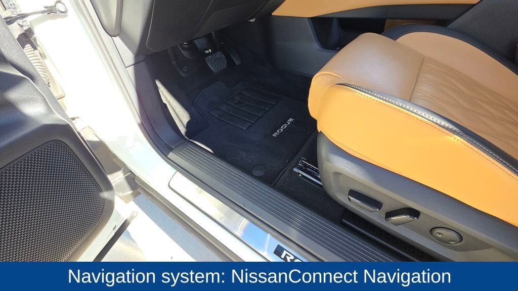 Used 2023 Nissan Rogue Platinum w/ Platinum Premium Package image 24