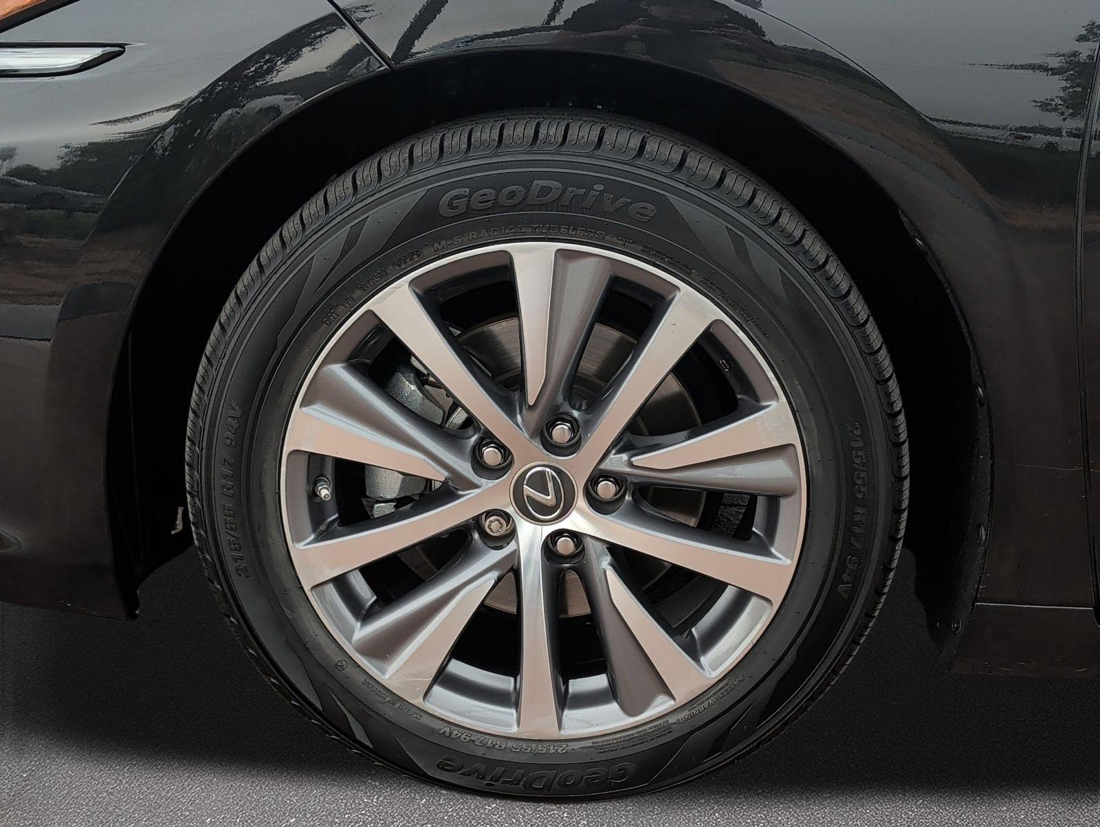 Certified 2020 Lexus ES 350 w/ Premium Package FWD image 7