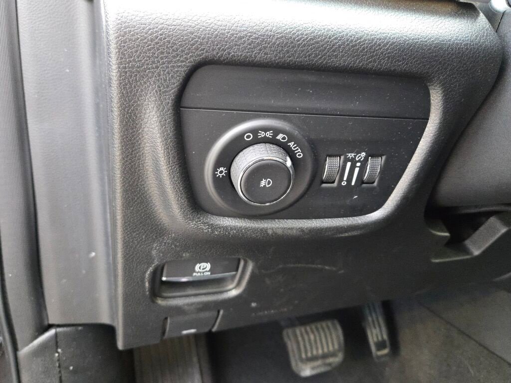 Used 2022 Jeep Grand Cherokee L Limited w/ Trailer Tow Group (B) image 27