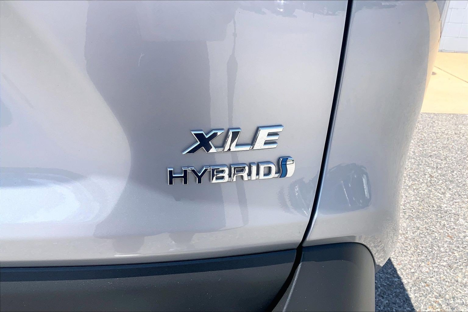 Used 2023 Toyota RAV4 XLE w/ XLE Grade Weather Package AWD/4WD image 10