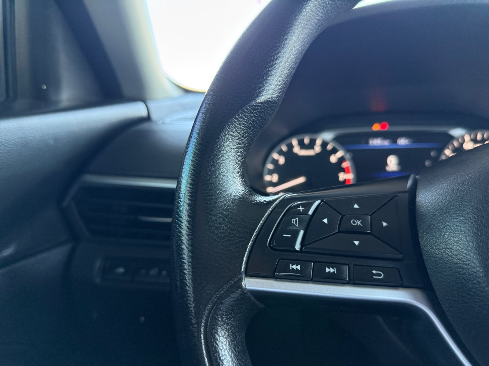 Used 2020 Nissan Altima 2.5 S FWD image 19
