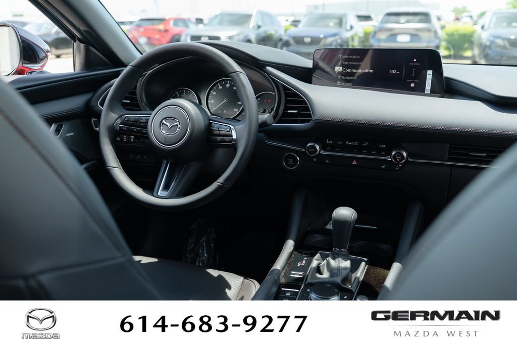New 2026 MAZDA MAZDA3 Hatchback w/Premium Plus Pkg AWD/4WD image 17