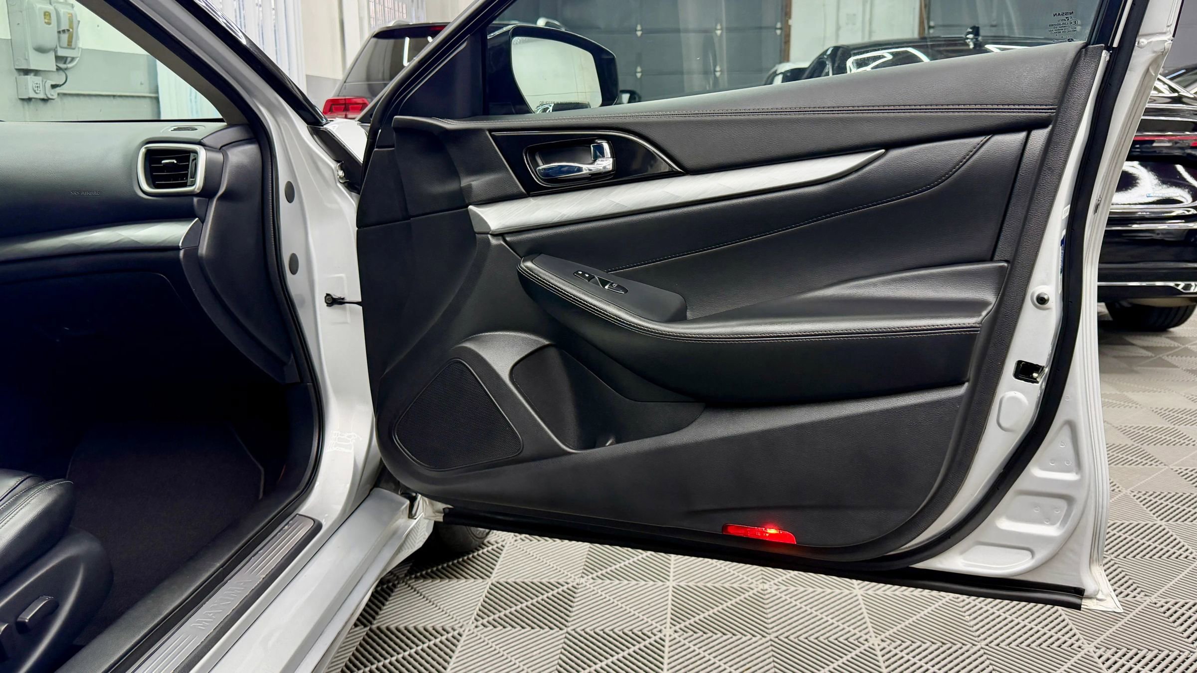 Used 2018 Nissan Maxima 3.5 SV image 7