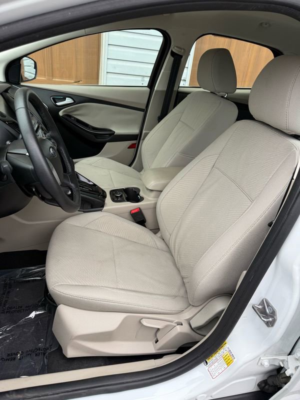 Used 2014 Ford Focus Electric Hatchback image 9