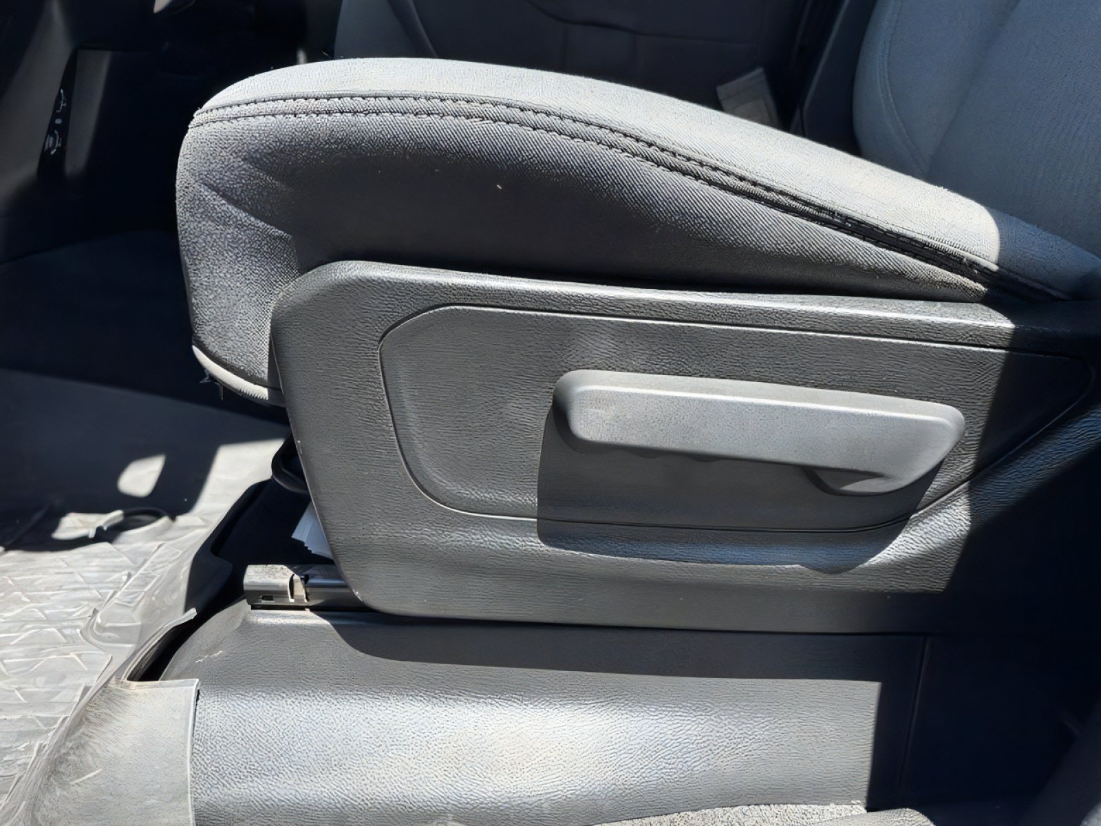 Used 2023 RAM 1500 Big Horn RWD image 25
