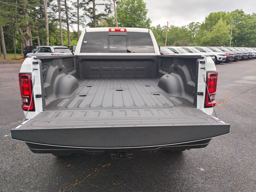 New 2026 RAM 3500 Tradesman AWD/4WD image 15