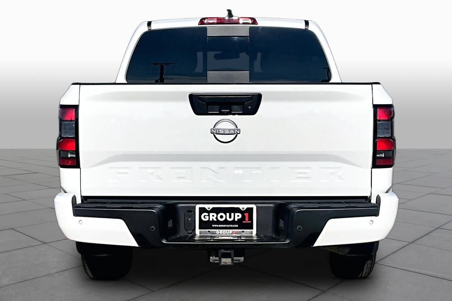 Used 2025 Nissan Frontier SV w/ SV Convenience Package RWD image 5
