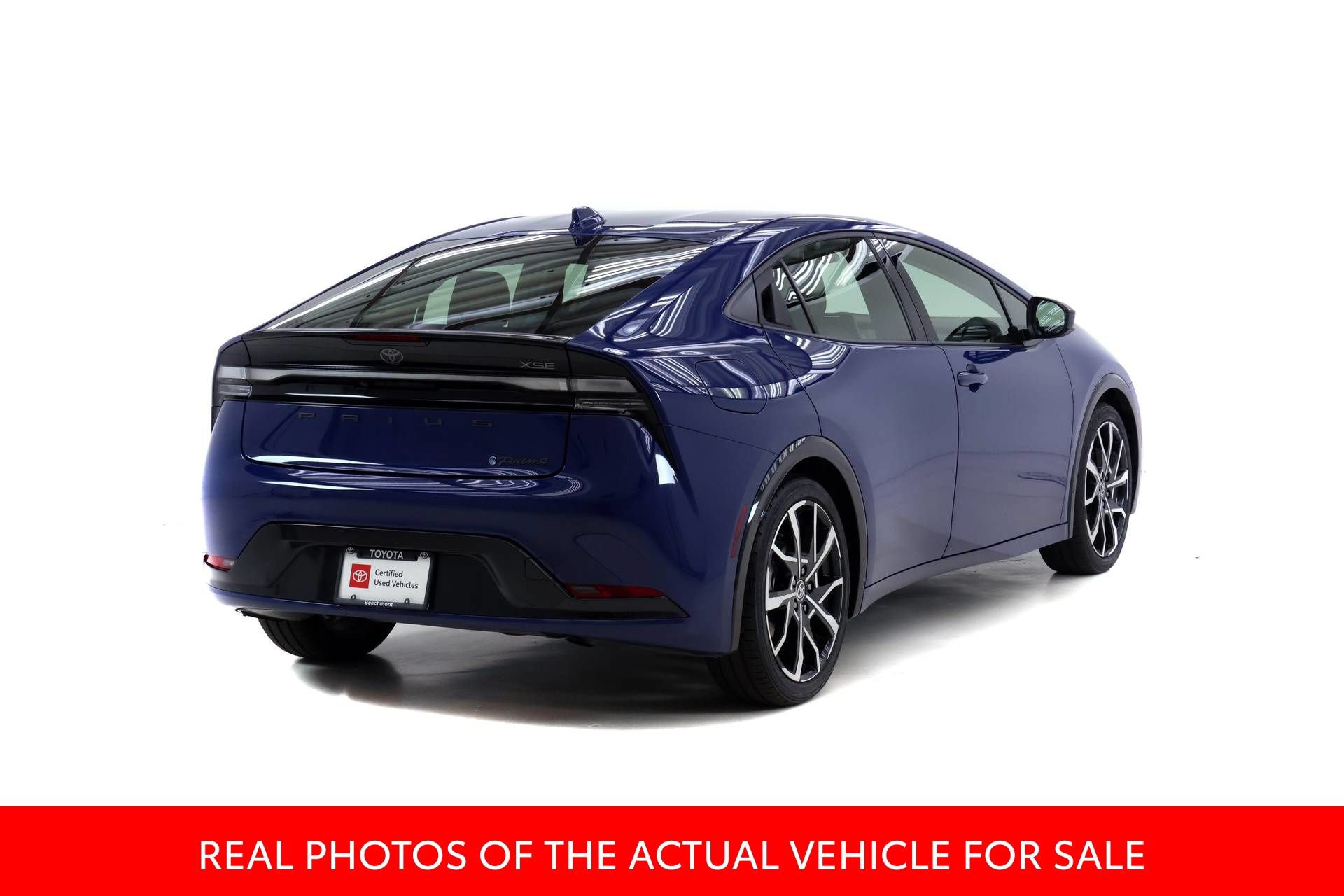 Certified 2024 Toyota Prius Prime FWD image 2