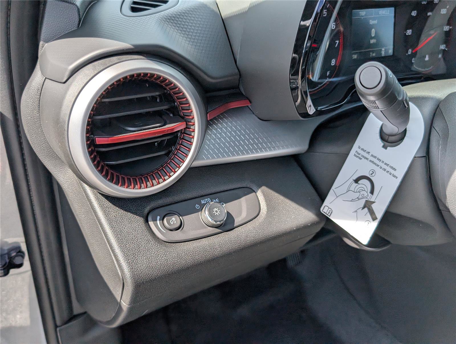 New 2026 Chevrolet Trax RS w/ Sunroof Package FWD image 16