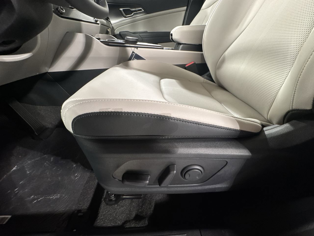 New 2026 Kia Sportage EX image 17