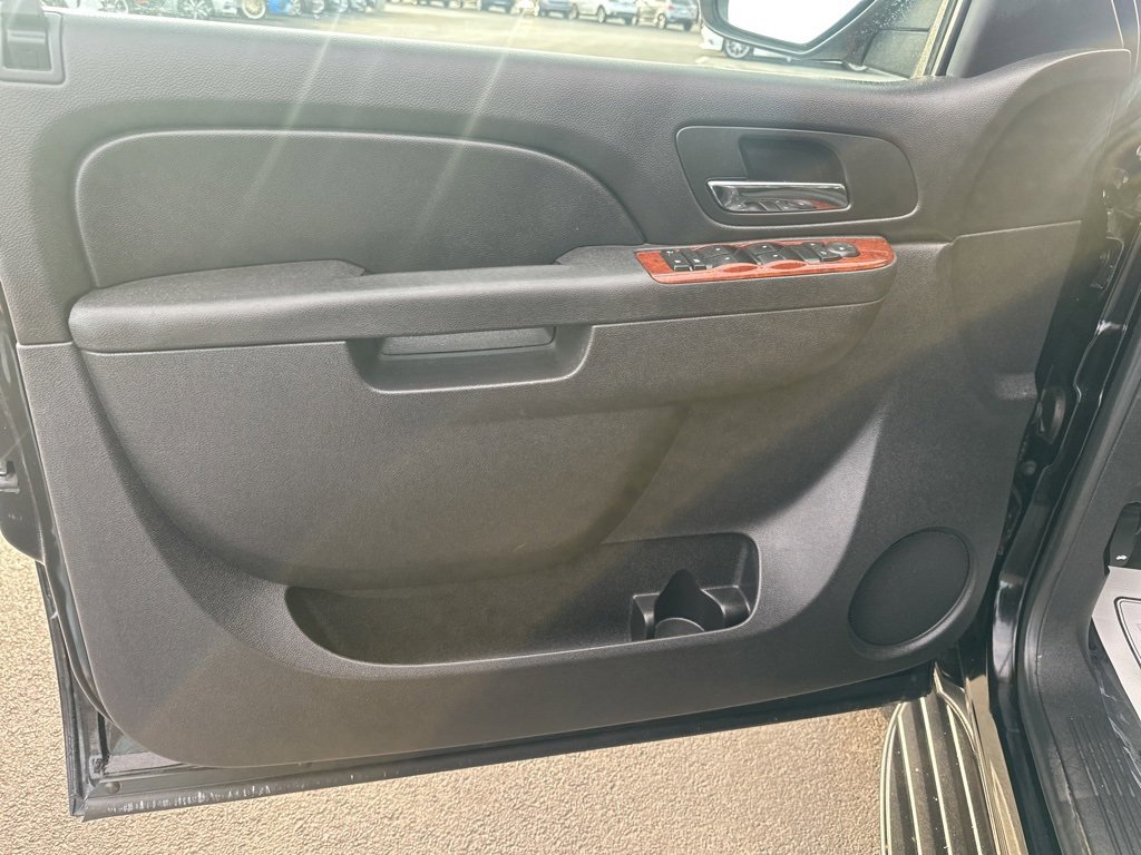 Used 2012 Chevrolet Tahoe LS w/ Convenience Package image 11