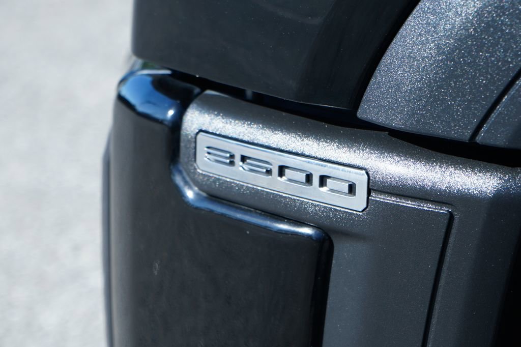 Used 2024 GMC Sierra 3500 Denali Ultimate image 57