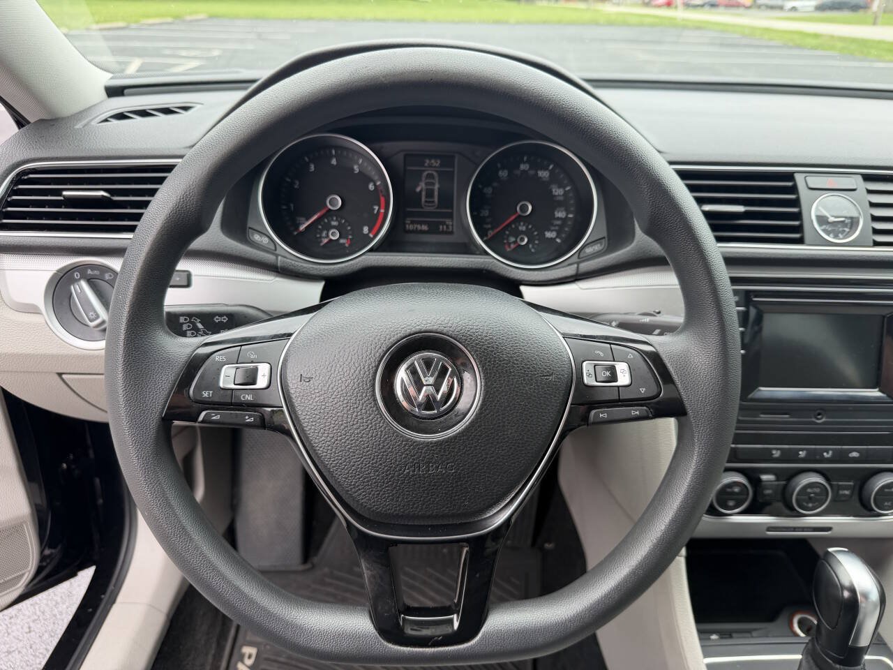 Used 2017 Volkswagen Passat 1.8T S FWD image 29