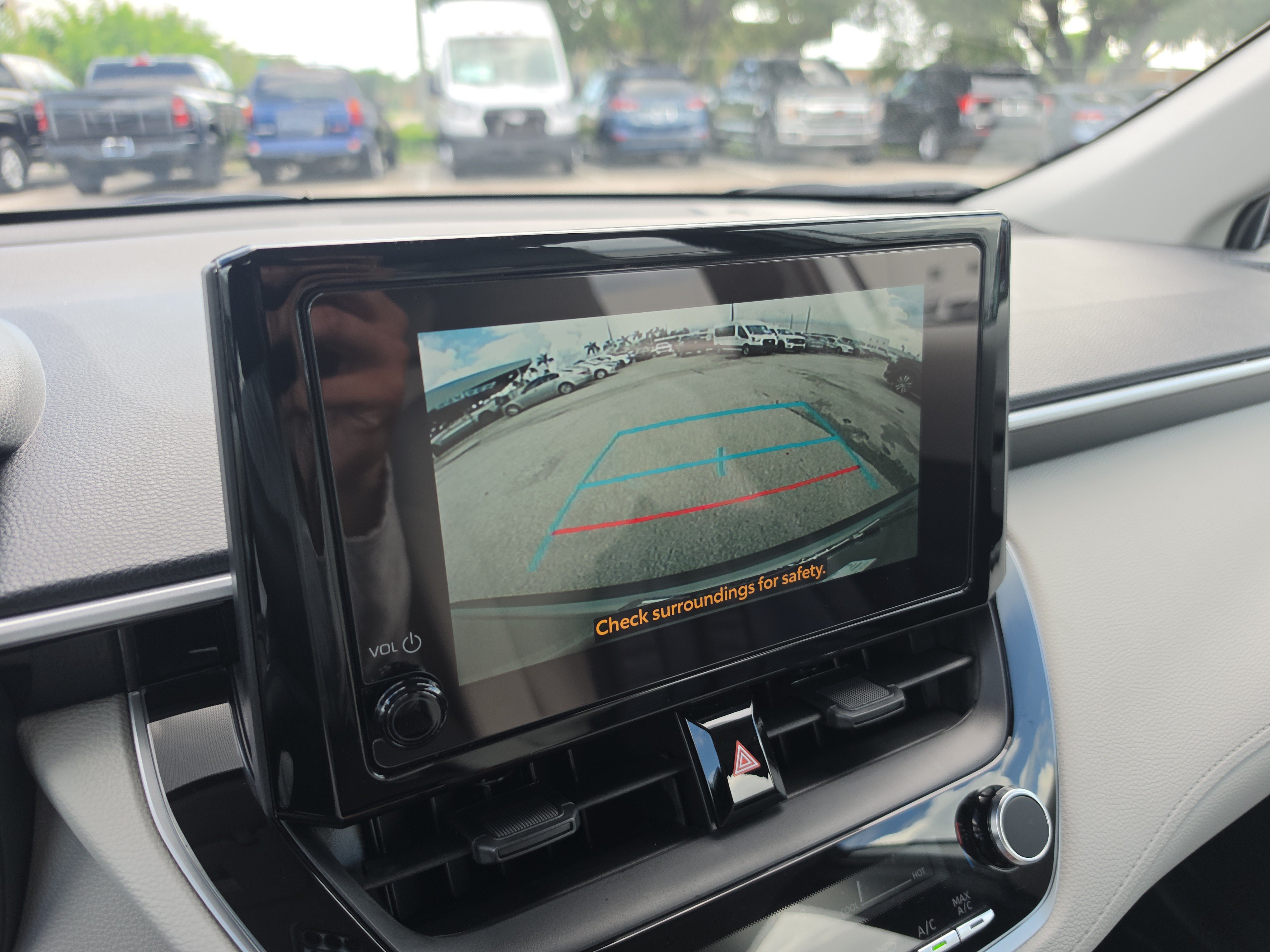 Used 2025 Toyota Corolla Cross L FWD image 26