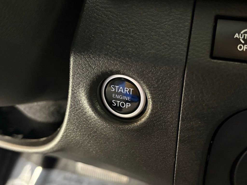 Used 2025 Nissan Frontier SV w/ SV Convenience Package RWD image 23