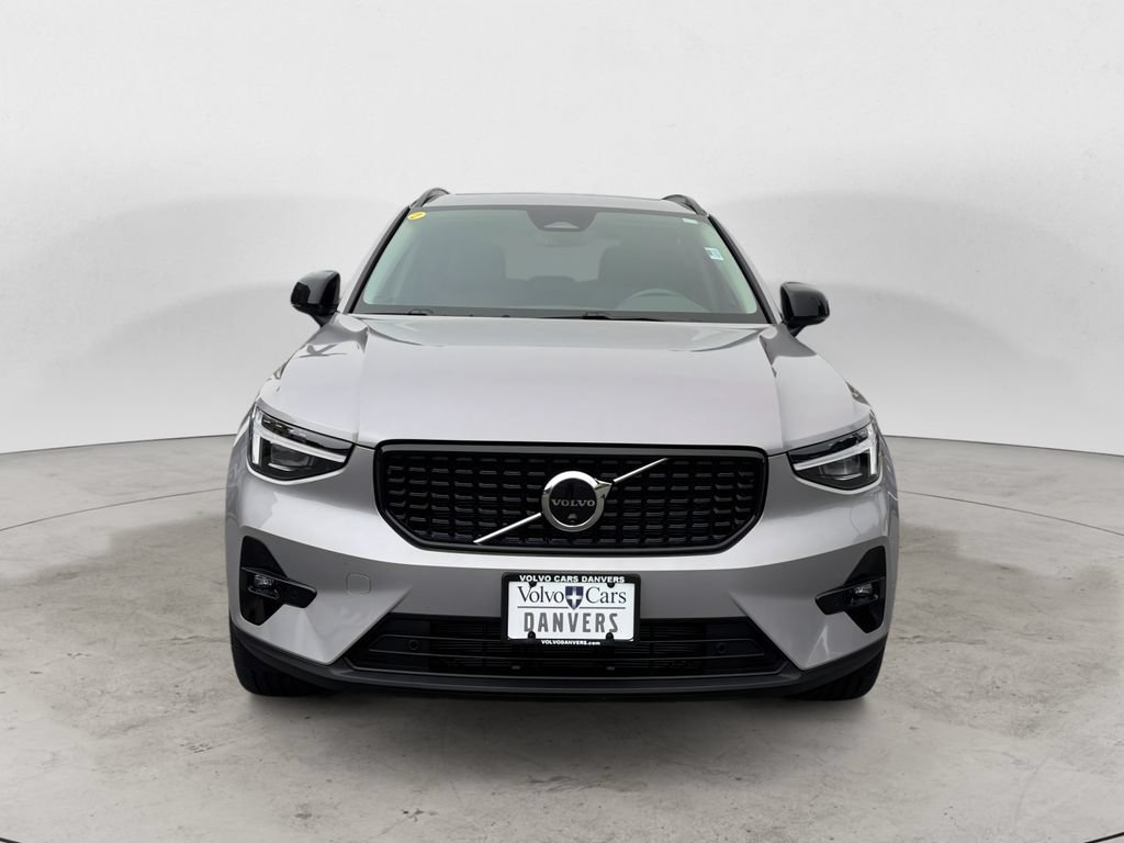 Certified 2026 Volvo XC40 B5 Plus AWD/4WD image 28