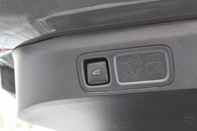 Used 2023 Lincoln Navigator L Black Label image 6