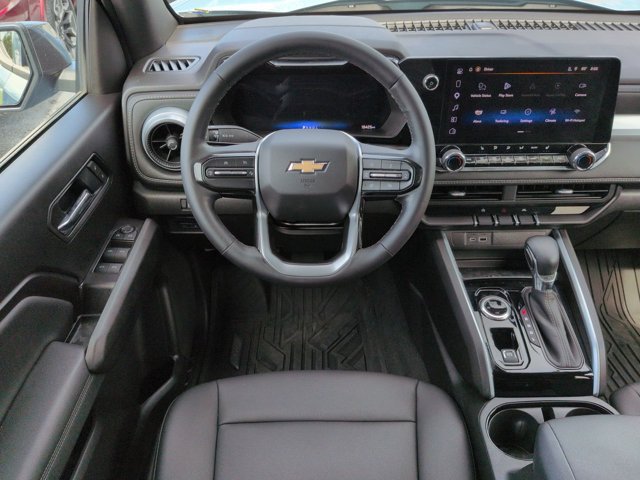Used 2025 Chevrolet Colorado LT w/ LT Convenience Package AWD/4WD image 16