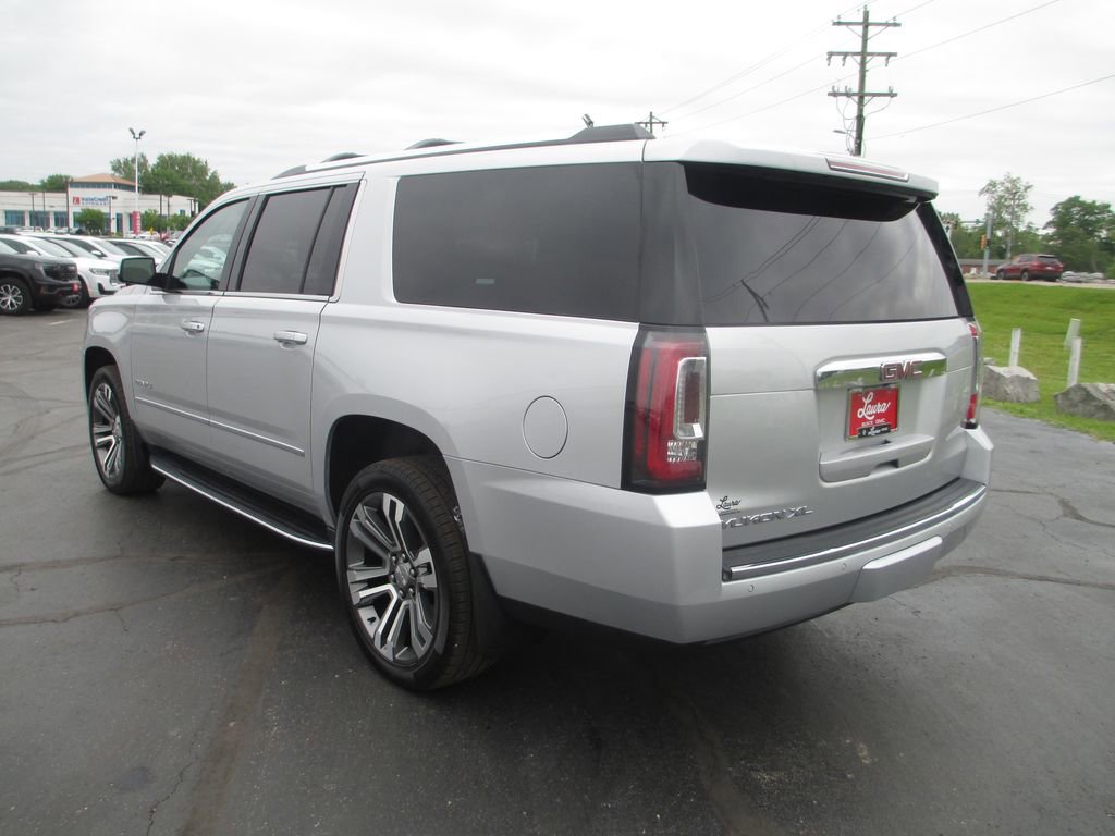 Used 2019 GMC Yukon XL Denali w/ Open Road Package AWD/4WD image 8