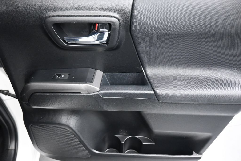 Used 2022 Toyota Tacoma TRD Off-Road RWD image 35