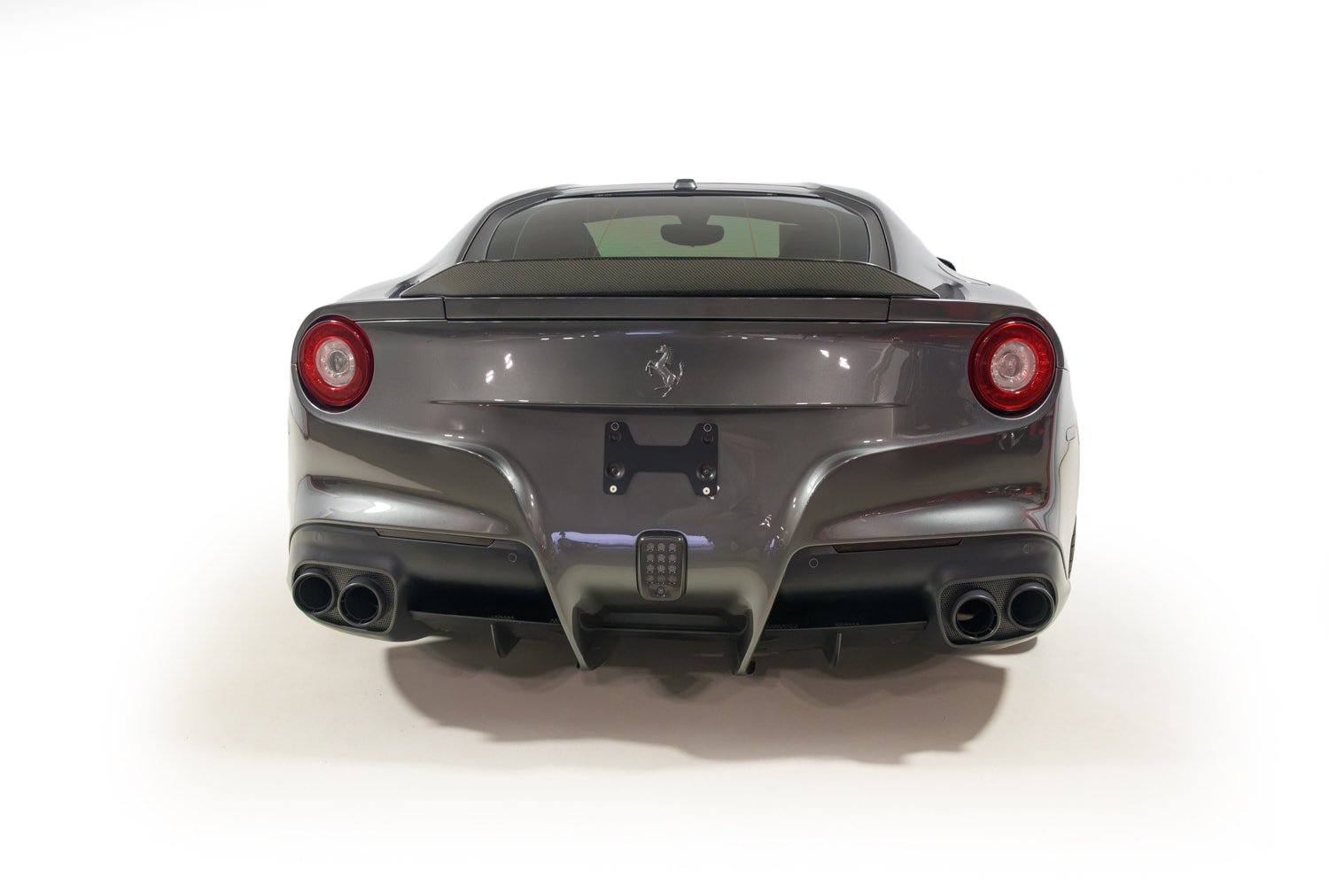 Used 2016 Ferrari F12 Berlinetta RWD image 4
