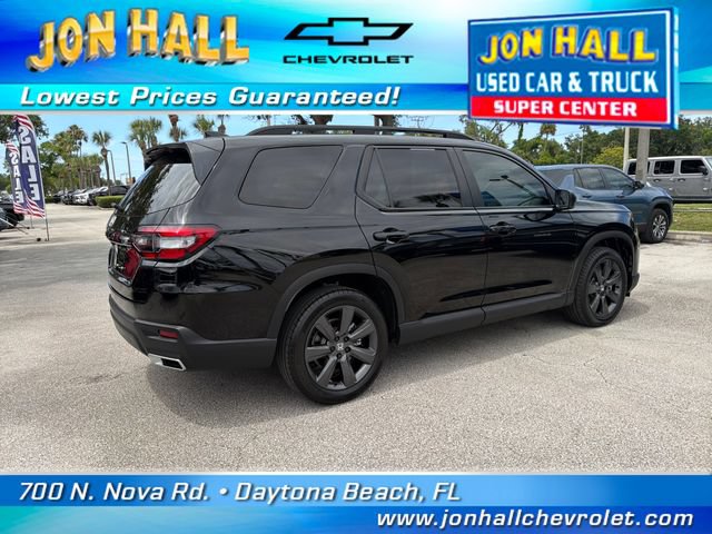 Used 2025 Honda Pilot Sport image 12