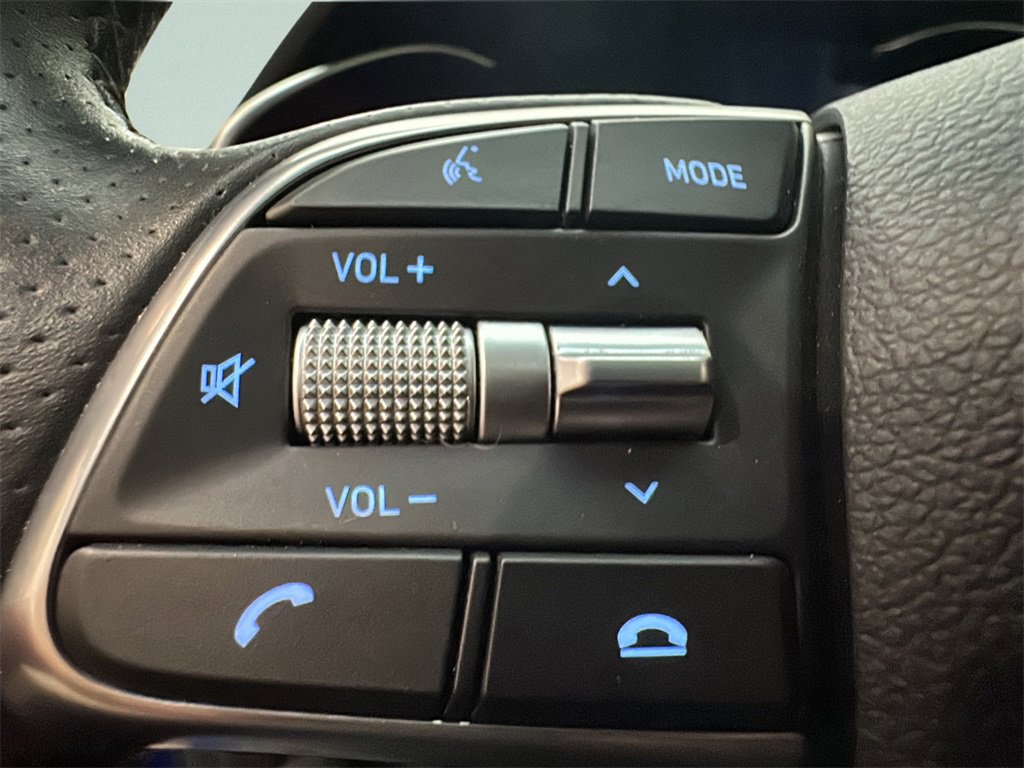 Used 2021 Genesis G70 2.0T w/ Elite Package image 17