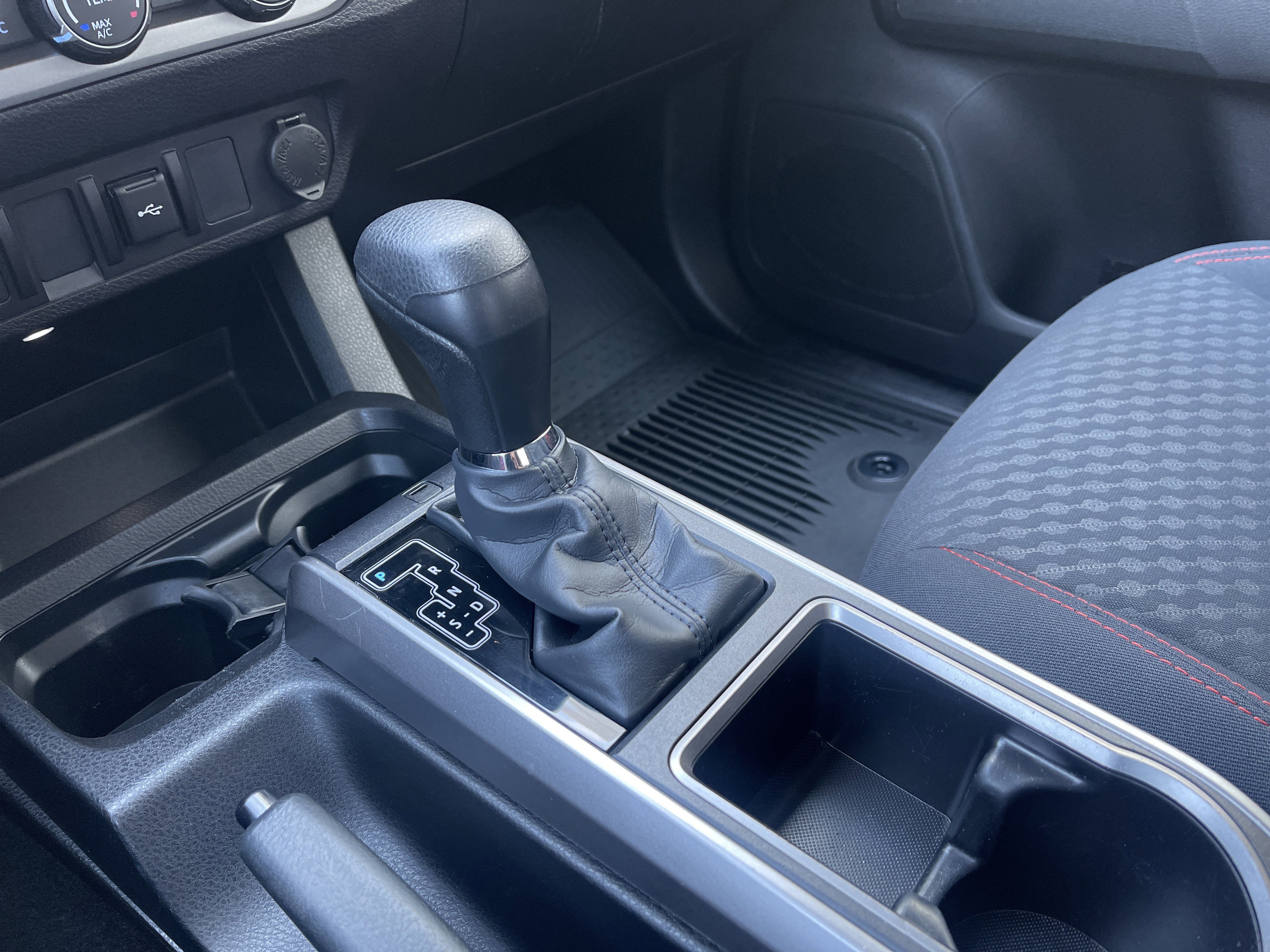 Used 2022 Toyota Tacoma SR5 image 16