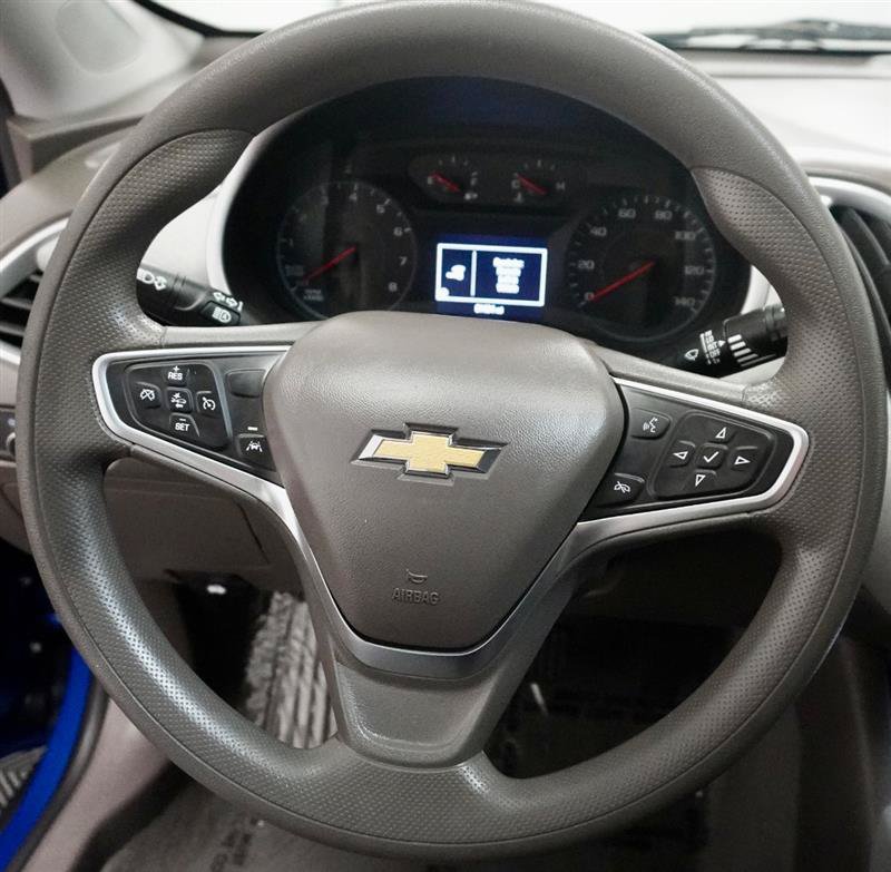 Used 2023 Chevrolet Malibu LT FWD image 12