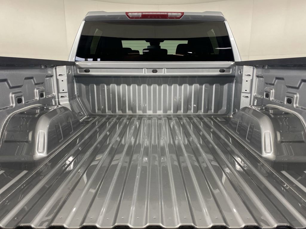 Used 2025 GMC Sierra 1500 Elevation image 25