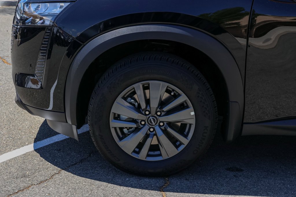New 2026 Nissan Pathfinder SV FWD image 12